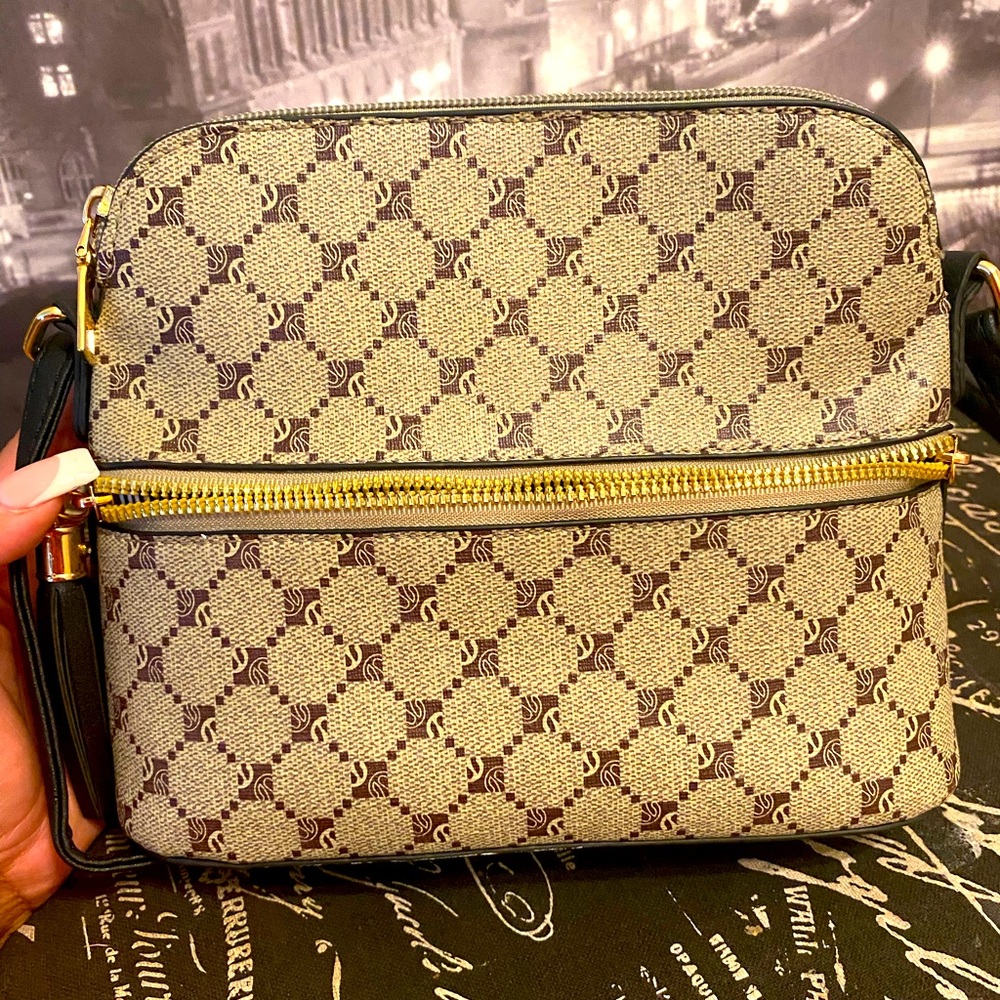 Everyday Over the shoulder Carry Bag